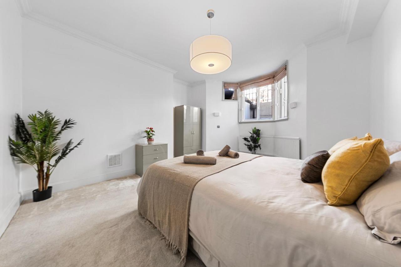 Harrods 2 Bed Lux Flat W/Patio Apartment ลอนดอน ภายนอก รูปภาพ