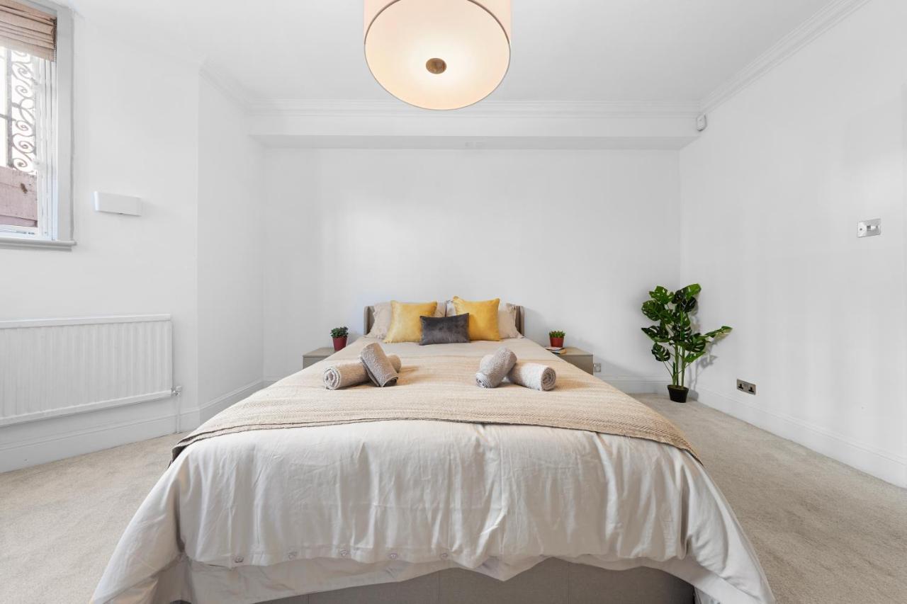 Harrods 2 Bed Lux Flat W/Patio Apartment ลอนดอน ภายนอก รูปภาพ