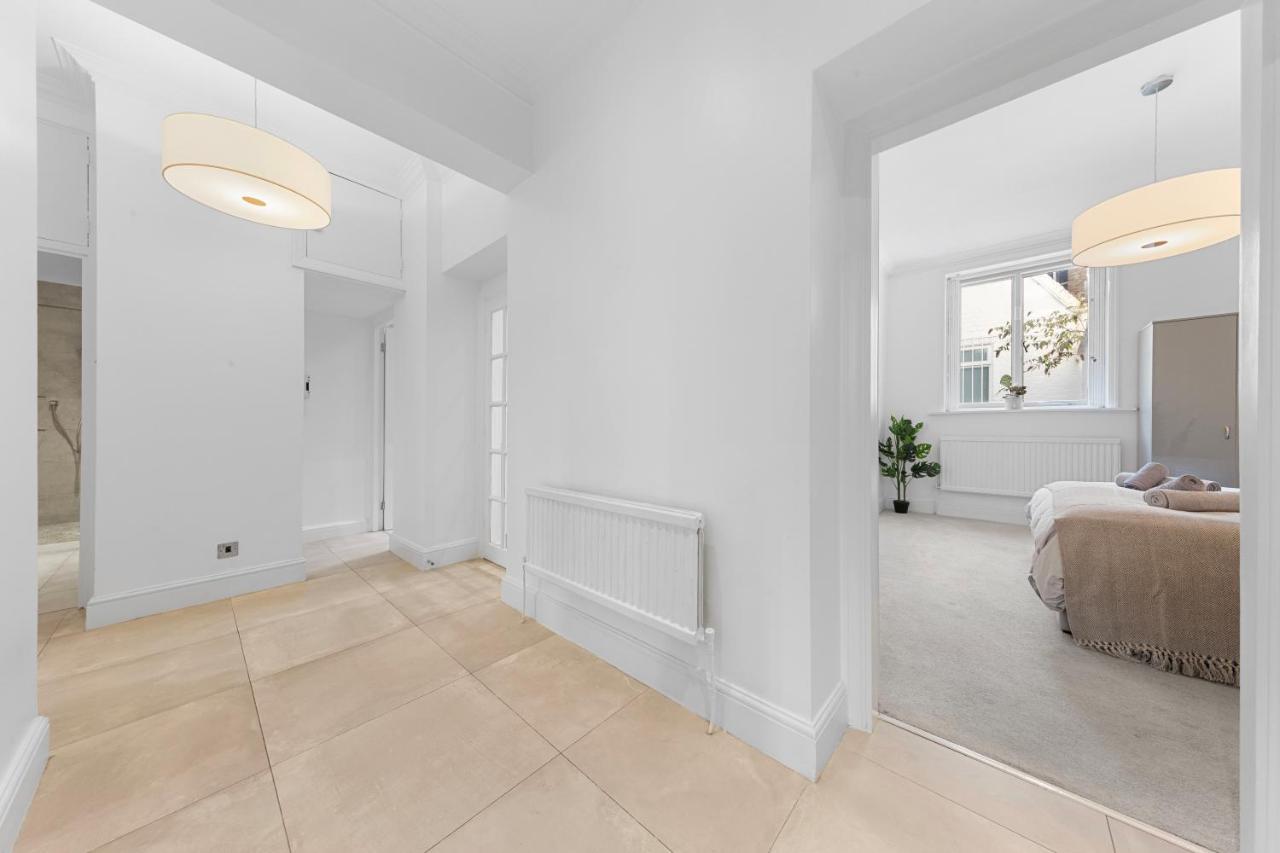 Harrods 2 Bed Lux Flat W/Patio Apartment ลอนดอน ภายนอก รูปภาพ