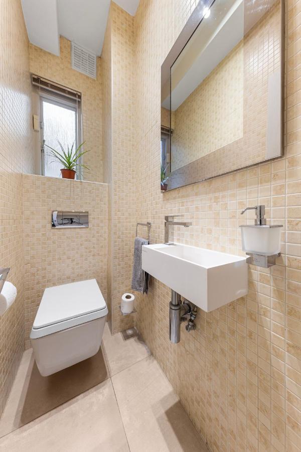 Harrods 2 Bed Lux Flat W/Patio Apartment ลอนดอน ภายนอก รูปภาพ