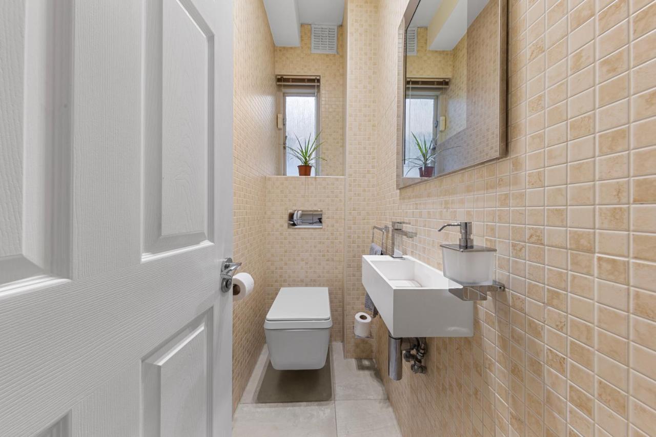 Harrods 2 Bed Lux Flat W/Patio Apartment ลอนดอน ภายนอก รูปภาพ