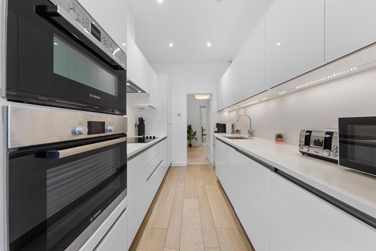 Harrods 2 Bed Lux Flat W/Patio Apartment ลอนดอน ภายนอก รูปภาพ