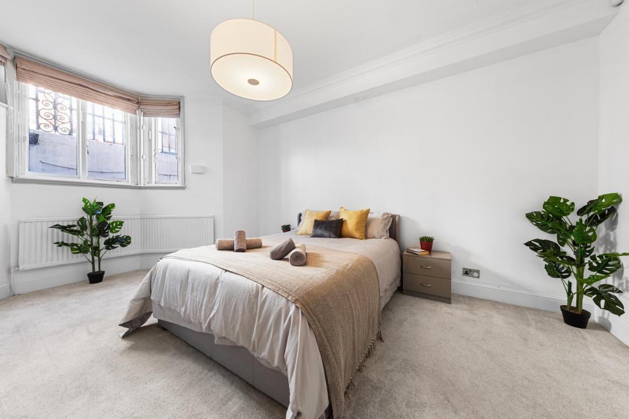 Harrods 2 Bed Lux Flat W/Patio Apartment ลอนดอน ภายนอก รูปภาพ