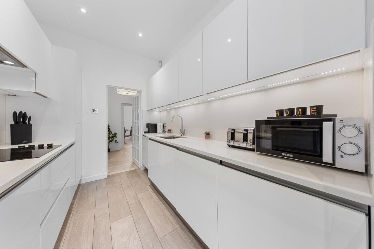 Harrods 2 Bed Lux Flat W/Patio Apartment ลอนดอน ภายนอก รูปภาพ